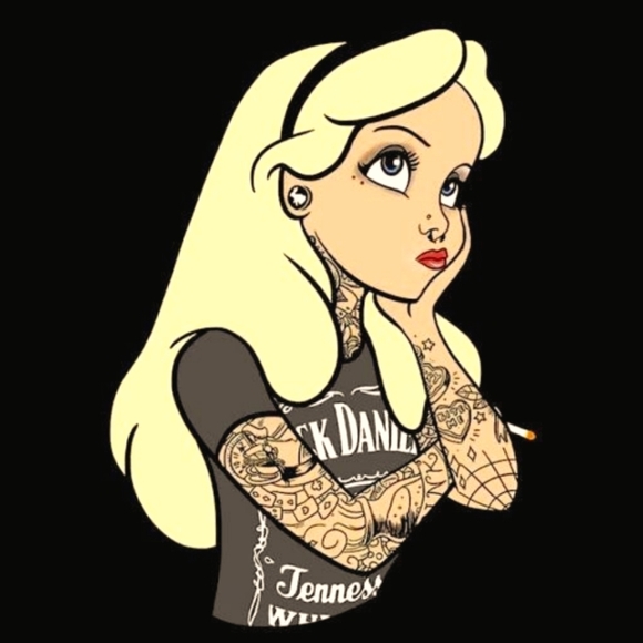 HighEndLowPrice® Clothes,Vintage Electronics, Unique Glassware💲Negotiable - Picture 1 of 1